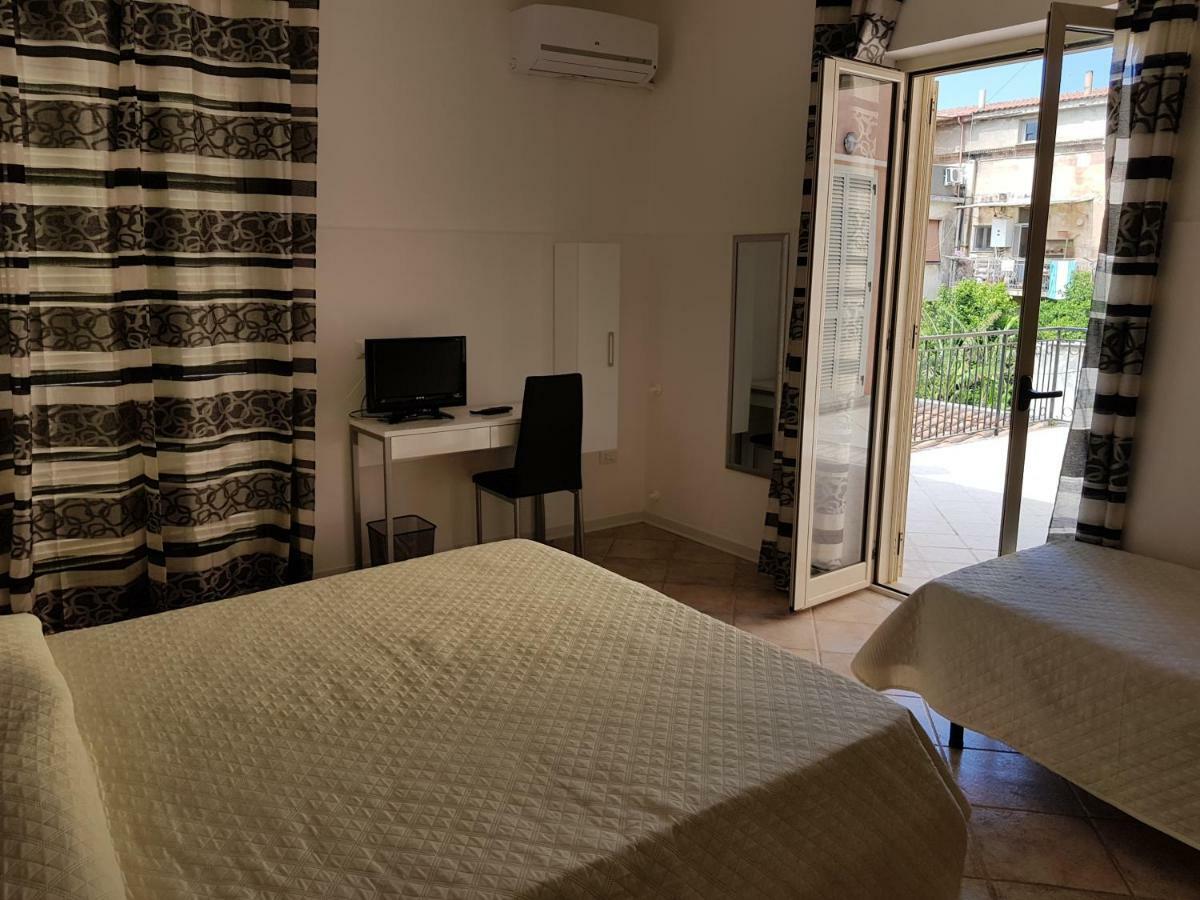 B&B Dimora Del Centro Скалеа Екстер'єр фото