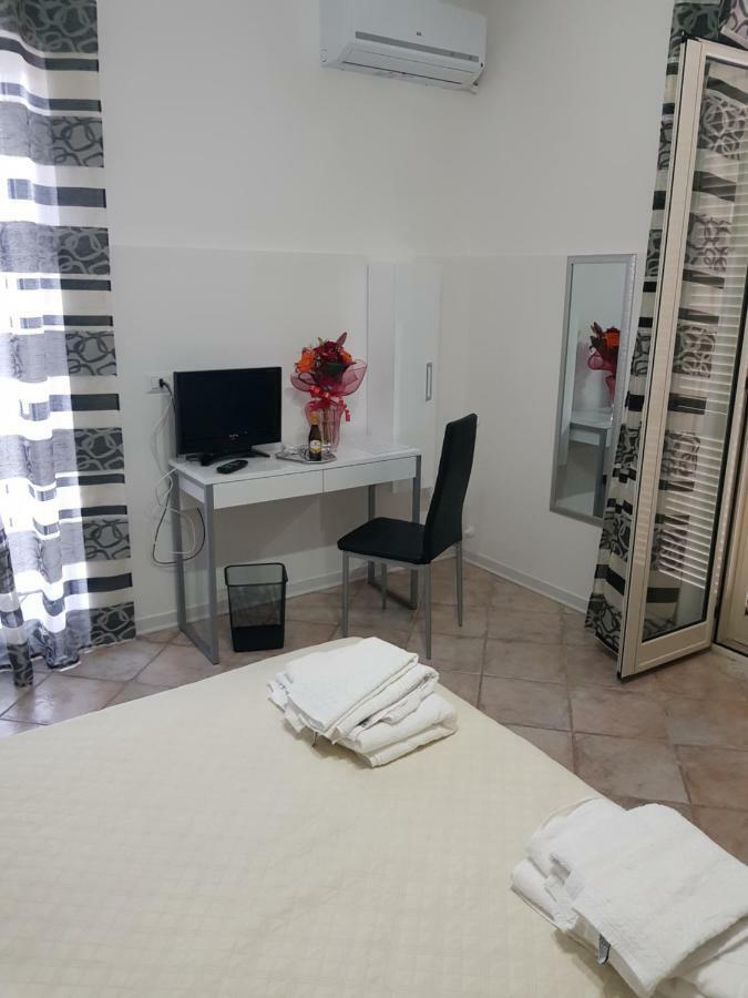 B&B Dimora Del Centro Скалеа Екстер'єр фото
